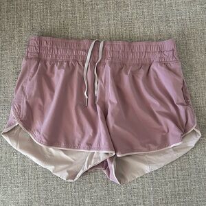 LULULEMON REVERSIBLE SHORTS | light/dark pink | size 10 | 4” inseam.